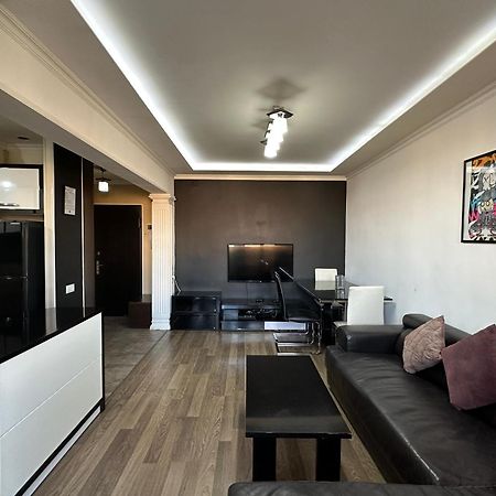 Yeznik Koghbatsi - Amiryan Crossroads 1 Bedroom Comfy Apartment With Balcony Ko100 Erevan Esterno foto