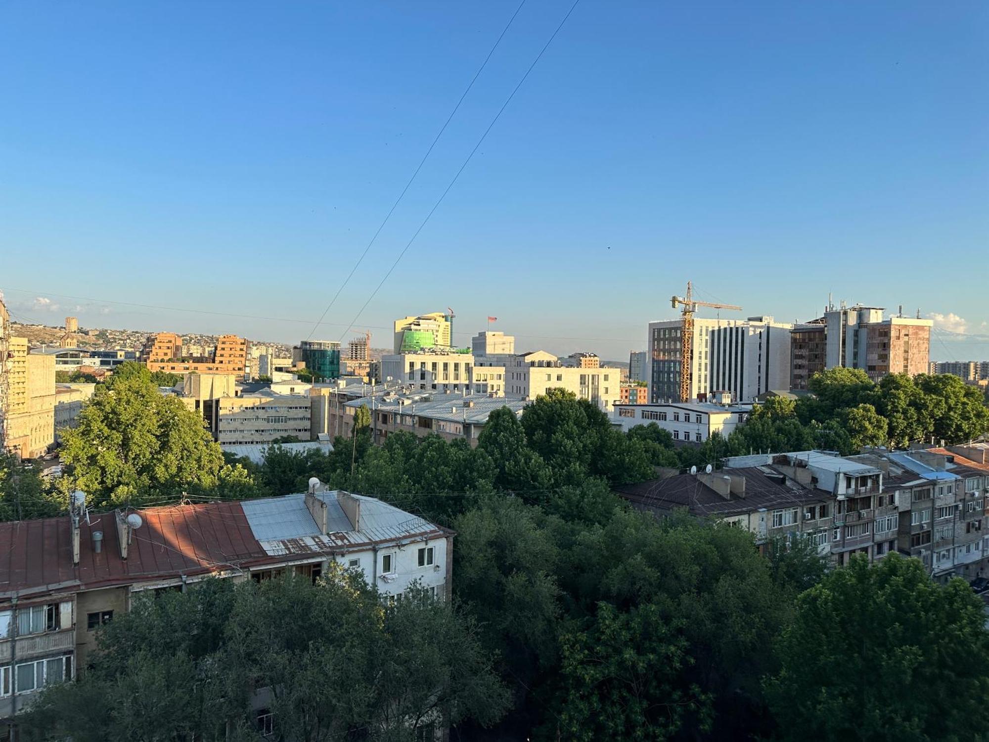 Yeznik Koghbatsi - Amiryan Crossroads 1 Bedroom Comfy Apartment With Balcony Ko100 Erevan Esterno foto