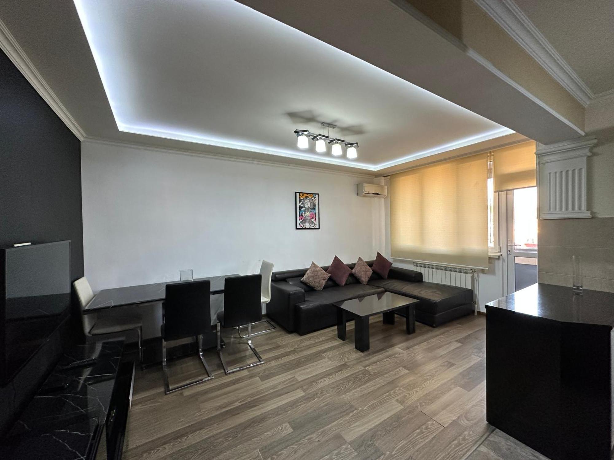 Yeznik Koghbatsi - Amiryan Crossroads 1 Bedroom Comfy Apartment With Balcony Ko100 Erevan Esterno foto